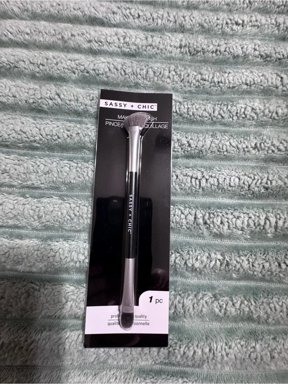NWT marie claire Natural Charm Total Face Palette & Makeup brush set